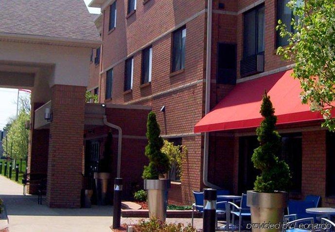 Towneplace Suites Detroit Warren Extérieur photo