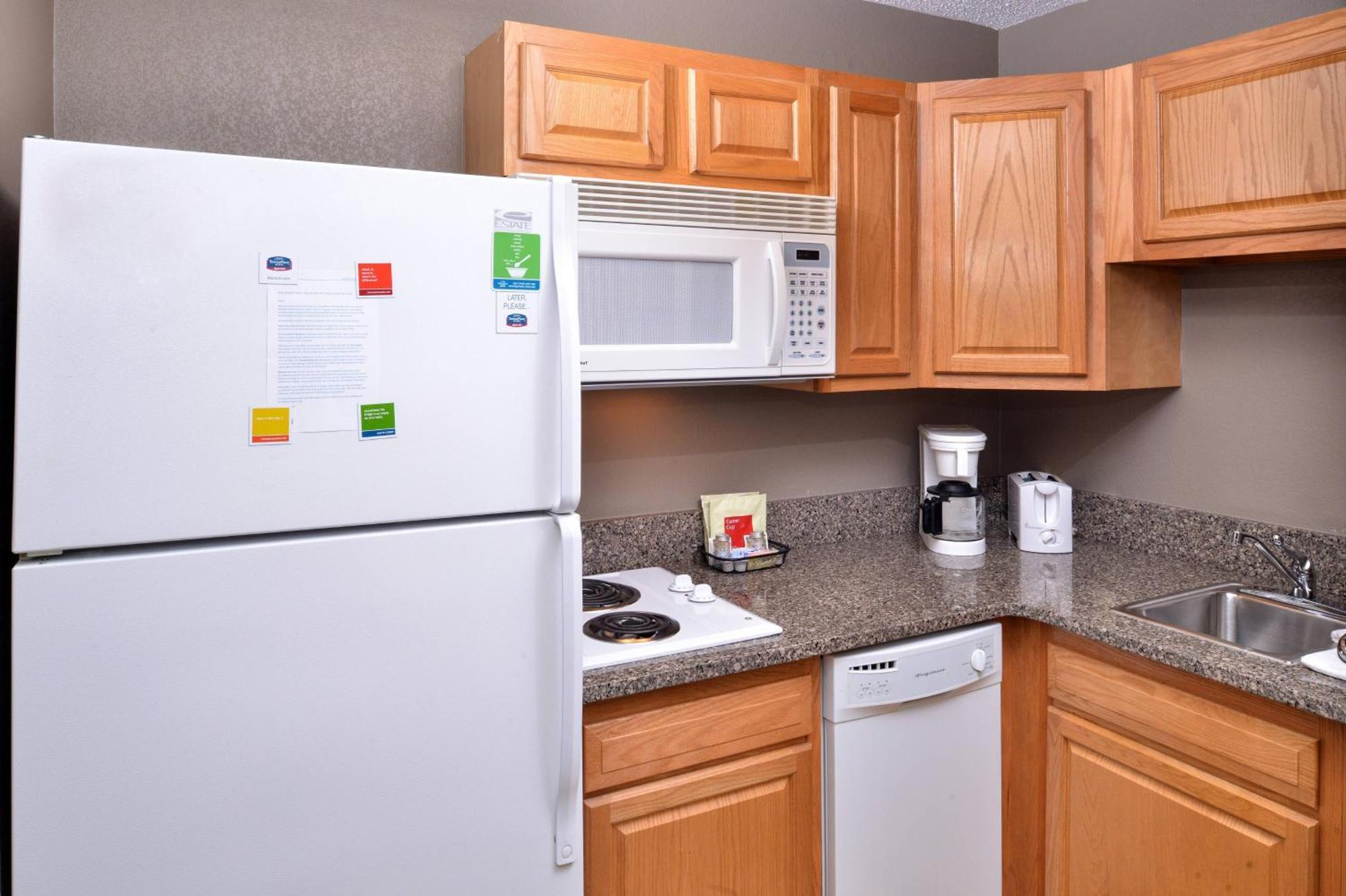 Towneplace Suites Detroit Warren Extérieur photo