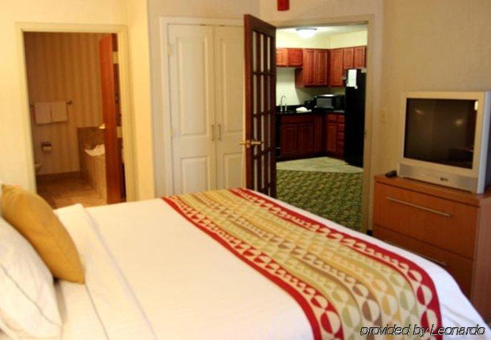 Towneplace Suites Detroit Warren Extérieur photo